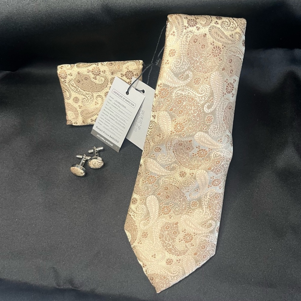 NWT- Silk Paisley Tie Set in Cream and Tan